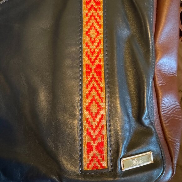 ZAAF Collection Globulus Convertible Backpack/Crossbody Bag - Picture 12 of 15